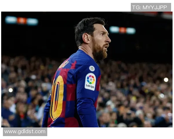 现役足球明星中谁才是真正的王者解析当今足坛最强球员的实力与影响力