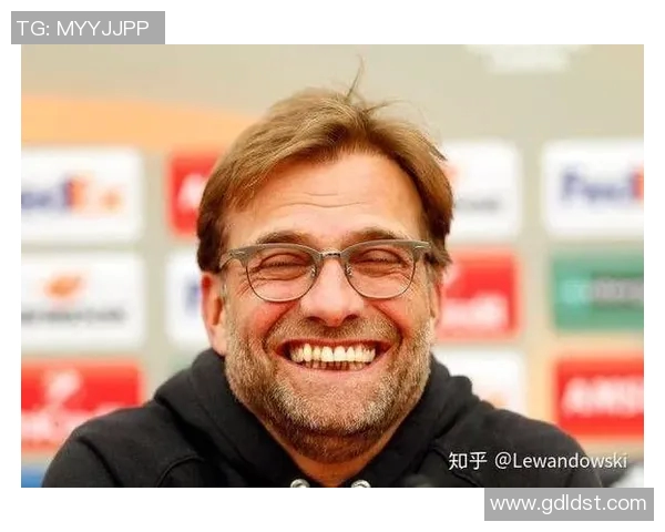 足球明星奈曼的职业生涯与成就揭秘及其在足球界的影响力分析 足球明星奈曼的职业生涯与成就揭秘及其在足球界的影响力分析