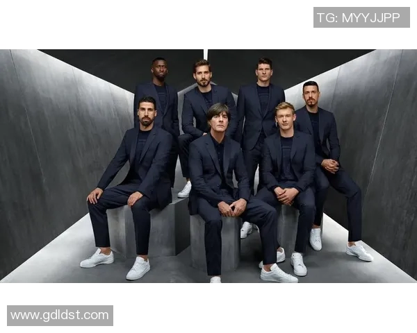 足球明星与辛普森的交集探秘:从场内到场外的奇妙关系 足球明星与辛普森的交集探秘:从场内到场外的奇妙关系