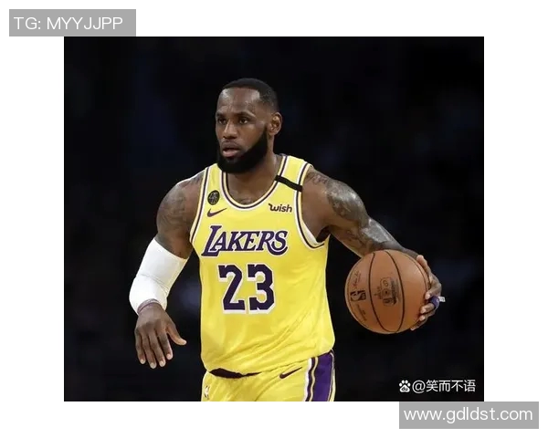 篮球明星与父亲的深厚情感与成长之路的故事探讨